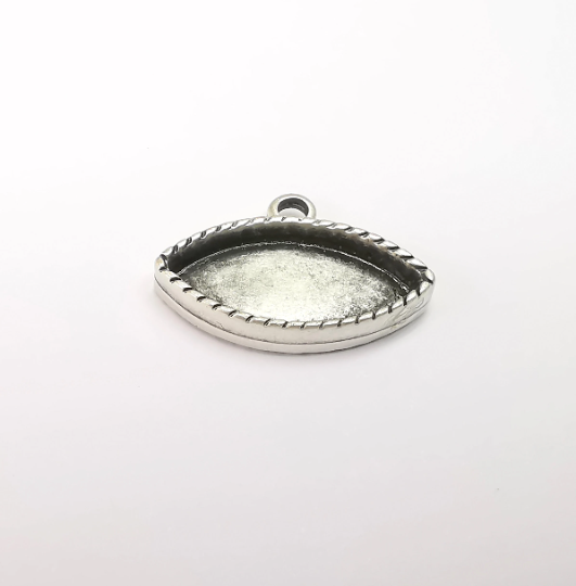 Marquise Charm Bezel, Resin Blank, inlay Mounting, Mosaic Pendant Frame, Cabochon Base,Dry Flower Setting, Antique Silver (20x10mm) G29525