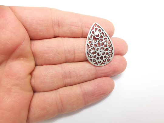 Drop Filigree Dangle Charms, Antique Silver Plated Findings (33x23mm) G29581