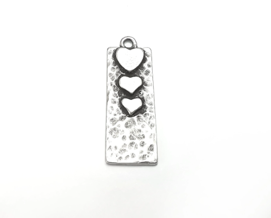 Heart Charms Hammered Rectangle Pendant Antique Silver Plated (34x12mm) G28488