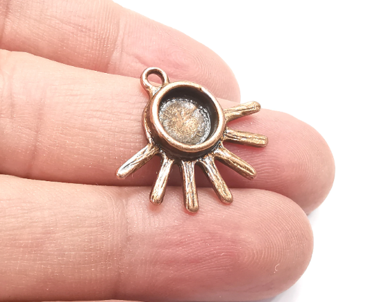 Sun Pendant Bezel, Resin Blank, inlay Mounting, Mosaic Frame Cabochon Base Dry Flower Setting, Antique Copper Plated 8mm bezel G28906