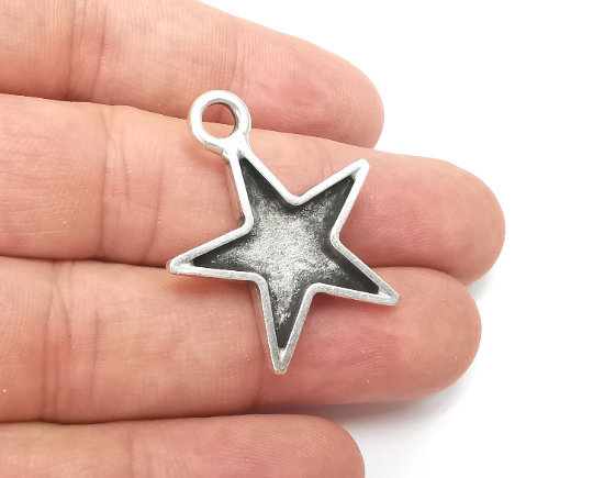 Star Charms Antique Silver Plated (33x28mm) G28454