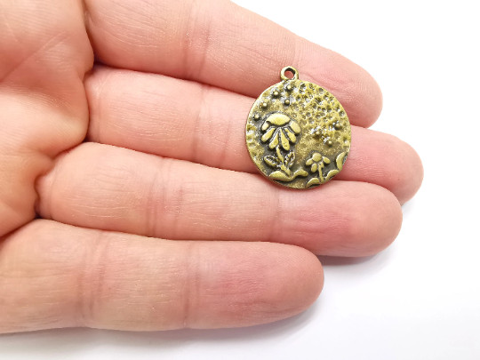 Flower Charms Hammered Disc Pendant Antique Bronze Plated (28x24mm) G29306