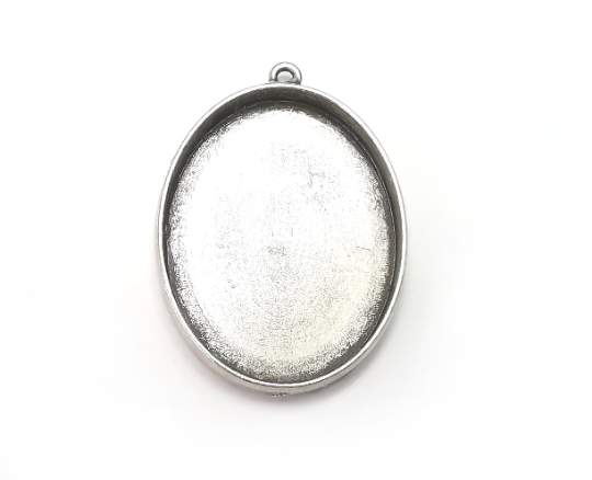 Oval Pendant Blanks, Resin Bezel Bases, Mosaic Mountings, Dry flower Frame, Polymer Clay base, Antique Silver Plated (40x30mm) G33105