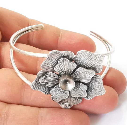 Flower bracelet brass cuff blank bezel Glass cabochon base Adjustable antique silver(8mm ) G24453