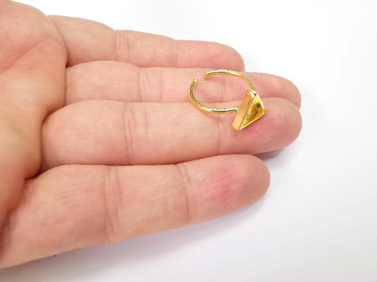 Triangle Shiny Gold Ring Bezels Settings Resin Backs Cabochon Mounting Gold Plated Brass Adjustable Ring Base (8mm blank) G28944