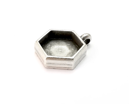 Hexagonal Pendant Blanks, Resin Bezel Bases, Mosaic Mountings, Dry flower Frame, Polymer Clay base, Antique Silver Plated (12mm) G28201