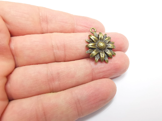 Flowers Charms, Sun flower Charms, Daisy Charms, Antique Bronze Plated Plants Charms (25x21mm) G29587