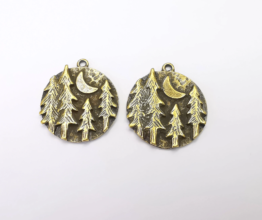 Forest Landscape Pine Tree Crescent Moon Round Charms Pendant Antique Bronze Plated Charms (31x28mm) G28012