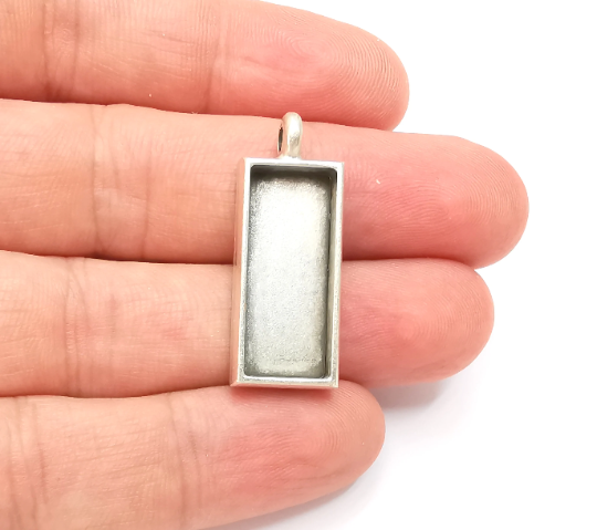 Rectangle Pendant Bezel, Resin Blank, inlay Mounting, Mosaic Frame, Cabochon Base, Dry Flower Setting,Antique Silver Plated (25x10mm) G28313