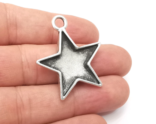 Star Charms, Antique Silver Plated (37x32mm) G28748