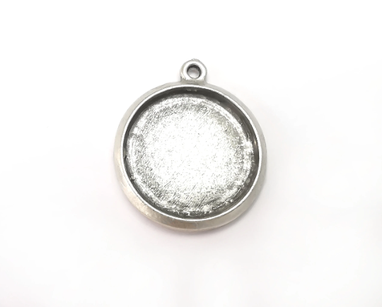 Round Charm Bezel, Resin Blank, inlay Mounting, Mosaic Pendant Frame, Cabochon Base,Dry Flower Setting,Antique Silver Plated (25mm) G28777