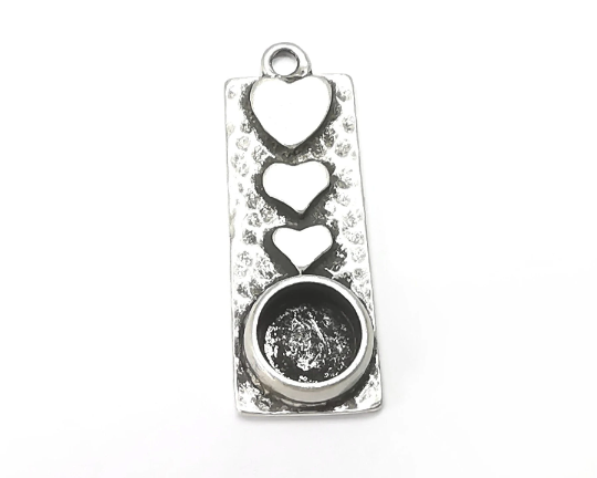 Heart Charms Pendant Bezels, Resin Blank, inlay Mountings, Mosaic Frame, Cabochon Bases, Flower Settings Antique Silver Plated (8mm) G28450
