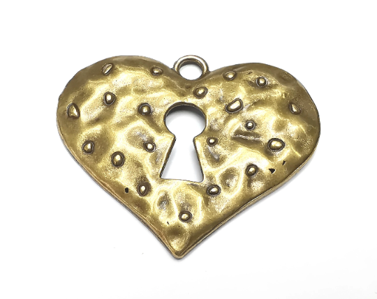 Heart keyhole Hammered Pendant, Antique Bronze Plated Pendant (58x50mm) G29339