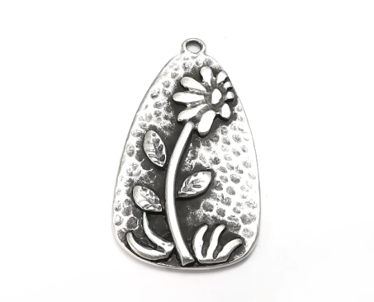 Flower Charms Hammered Pendant Antique Silver Plated (41x22mm) G28489