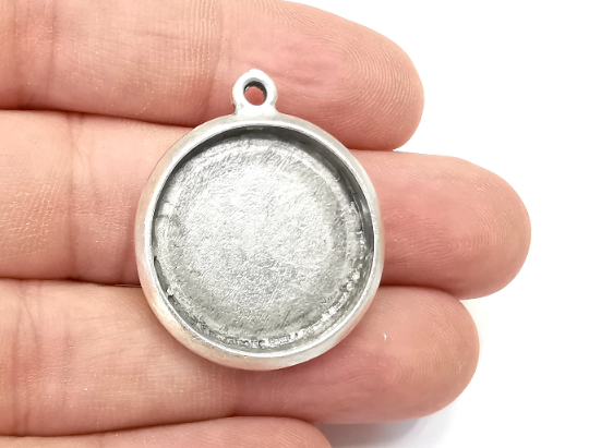 Round Charm Bezel, Resin Blank, inlay Mounting, Mosaic Pendant Frame, Cabochon Base,Dry Flower Setting,Antique Silver Plated (25mm) G28777