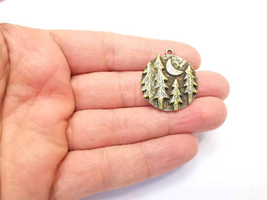 Forest Landscape Pine Tree Crescent Moon Round Charms Pendant Antique Bronze Plated Charms (31x28mm) G28012
