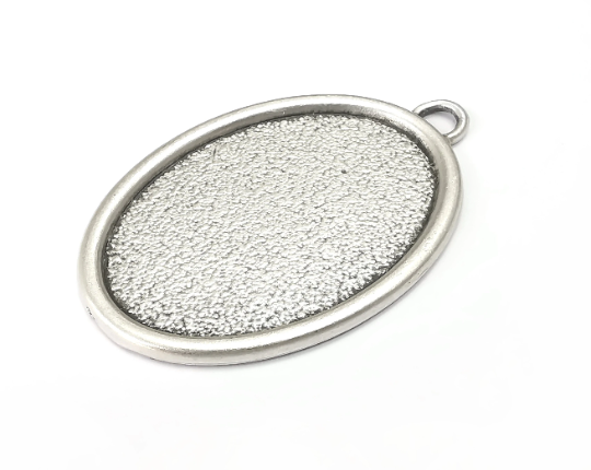 Oval Frame Pendant Blank Antique Silver Plated Pendant (56x36mm) (45x30mm Blank Size) G28091