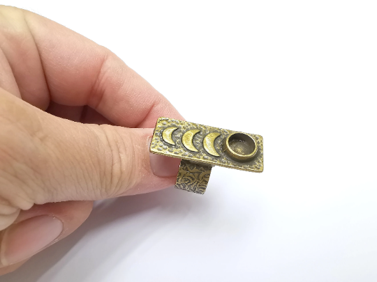 Crescent Moon Ring, The Phases of The Moon Ring Blank Setting, Cabochon Mounting, Adjustable Resin Base Bezels, Antique Bronze (8mm) G29316