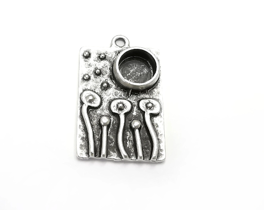 Flower Charms Mushrooms Plants Hammered Charms Blank Resin Bezel Mounting Cabochon Base Setting Antique Silver Plated (8mm Blank) G28250