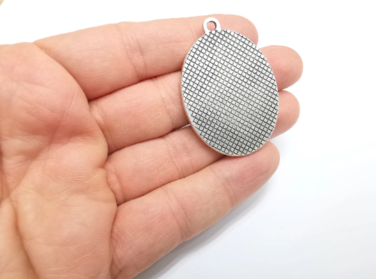 Oval Pendant Blanks, Resin Bezel Bases, Mosaic Mountings, Dry flower Frame, Polymer Clay base, Antique Silver Plated (40x30mm) G29550