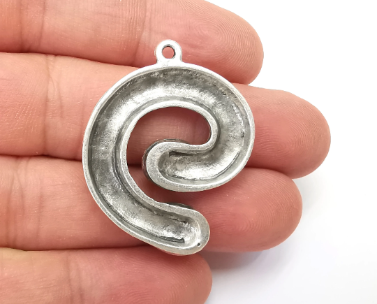 Flower Bezel, Worm Resin Blank, inlay Mounting, Mosaic Frame Cabochon Base, Antique Silver Plated (9x7mm) G28751