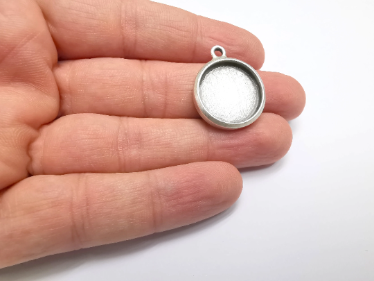 Round Pendant Blanks, Resin Bezel Bases, Mosaic Mountings, Dry flower Frame, Polymer Clay base, Antique Silver Plated (19mm) G29553