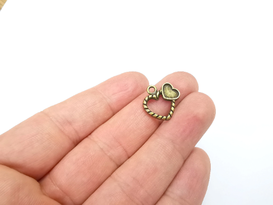 5 Heart Charms Antique Bronze Plated Charms (17mm) G29599