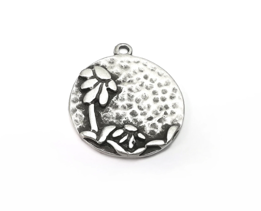 Flower Charms Hammered Round Pendant Antique Silver Plated (28x25mm) G28496