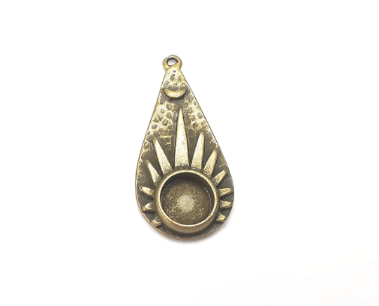 Crescent Sun Charms Pendant Bezels, Resin Blank, inlay Mountings, Mosaic Frame, Cabochon Bases, Antique Bronze Plated (10mm) G28483