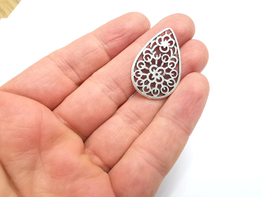 Drop Filigree Dangle Charms, Antique Silver Plated Findings (33x23mm) G29581