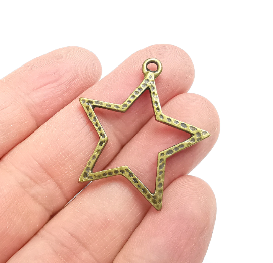 Hammered Star Charms Antique Bronze Plated Charm (35x32mm) G29591