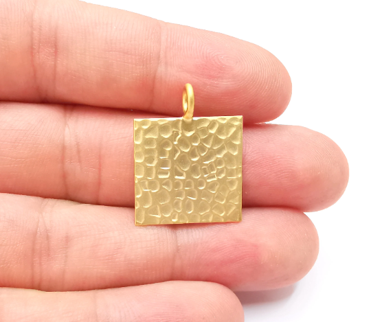 Hammered Square Pendant Blank (20x20mm) Gold Plated Brass G11163