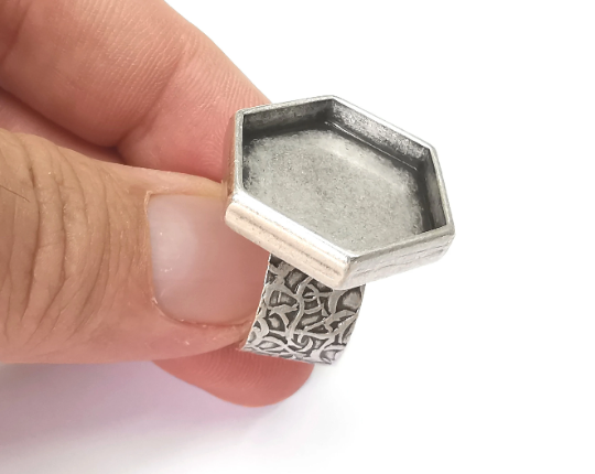 Hexagon Ring, Branch Ring Blank Setting, Cabochon Mounting, Adjustable Resin Base Bezels, Antique Silver Plated (20mm) G28701