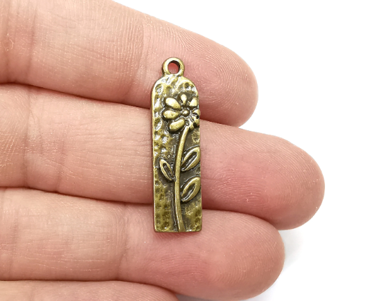 Flower Charms, Daisy Charms, Antique Bronze Plated (32x9mm) G29357