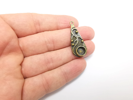 Antique Bronze Charms Pendant Bezel, Resin Blank, inlay Mounting, Mosaic Frame Cabochon Base, Antique Bronze Plated (8mm) G29585
