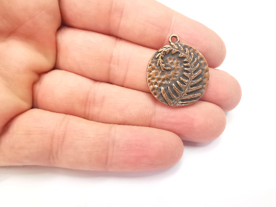 Fern Leaf Charms Hammered Disc Pendant Antique Copper Plated (28x24mm) G28278