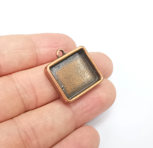 Rectangle Pendant Bezel, Resin Blank, inlay Mounting, Mosaic Frame, Cabochon Base, Dry Flower Setting,Antique Copper Plated (20x17mm) G29528