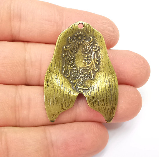 2 Branch Plant Fish Tail Charms Antique Bronze Plated Pendant (43x31mm) G28307