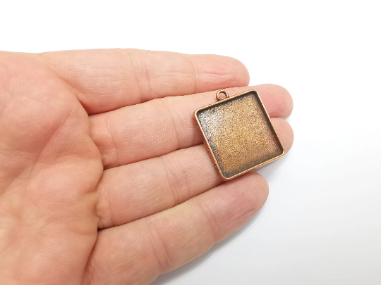 Square Pendant Blanks, Resin Bezel Bases, Mosaic Mountings, Dry flower Frame, Polymer Clay base, Antique Copper Plated (24x24mm) G29573