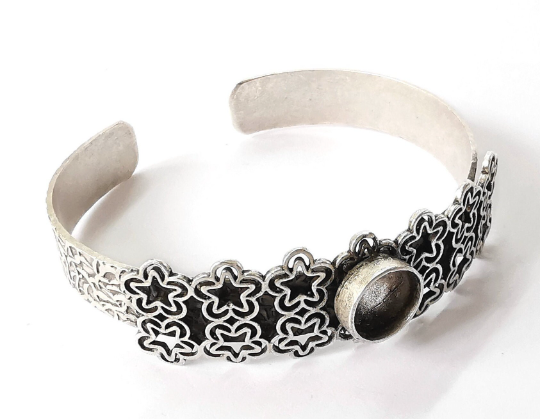 Stars bracelet brass cuff blank bezel Glass cabochon base Adjustable antique silver (10mm ) G24464