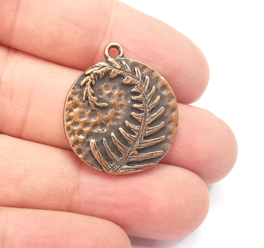 Fern Leaf Charms Hammered Disc Pendant Antique Copper Plated (28x24mm) G28278