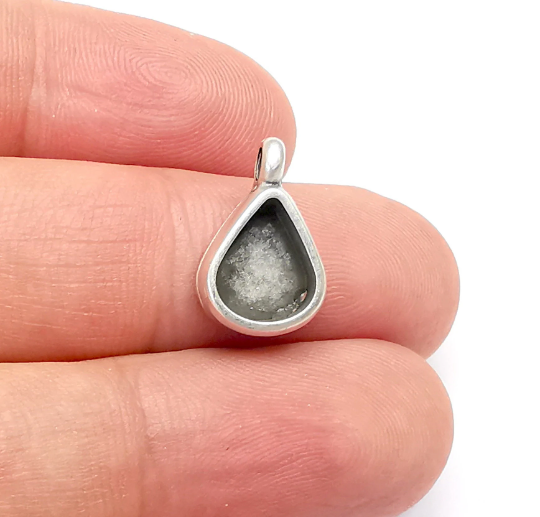 Drop Pendant Blanks, Resin Bezel Bases, Mosaic Mountings, Dry flower Frame, Polymer Clay base, Antique Silver Plated (10x8mm) G28244