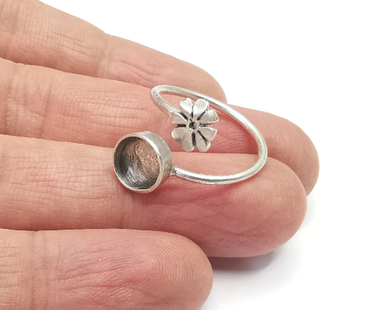 Flower Silver Round Ring Blank Base Bezel Settings Cabochon Mountings Adjustable , Antique Silver Plated Brass (8mm blank) G24175