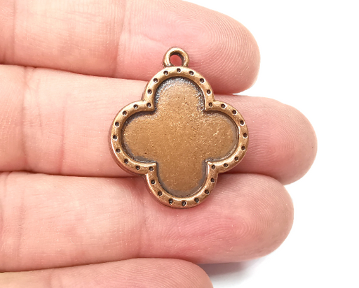 Clover Pendant Bezels (Double Side Blank) Resin Blank, inlay Mountings, Mosaic Frame, Cabochon Bases, Antique Copper Plated (20mm) G28965