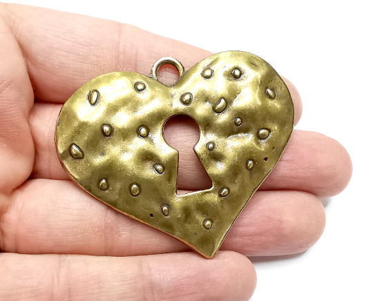 Heart keyhole Hammered Pendant, Antique Bronze Plated Pendant (58x50mm) G29339