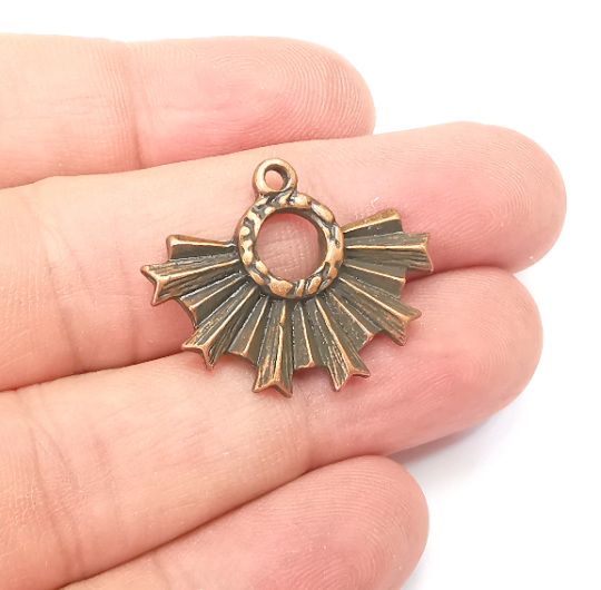 Copper Charms, Antique Copper Plated Sun Charms (29x23mm) G28936