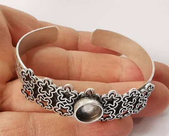 Stars bracelet brass cuff blank bezel Glass cabochon base Adjustable antique silver (10mm ) G24464