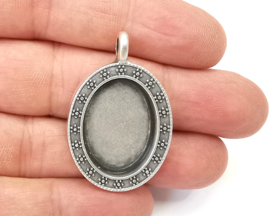 Ethnic Oval Pendant Sun Blank Bezel Resin Mosaic Mountings Antique Silver Plated Charms (40x25mm)( 25x18 mm Bezel Inner Size) G33139