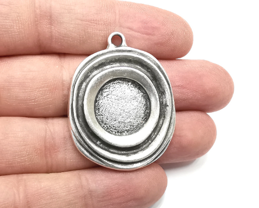 Round Pendant Blanks, Resin Bezel Bases, Mosaic Mountings, Dry flower Frame, Polymer Clay base, Antique Silver Plated (17mm) G28984