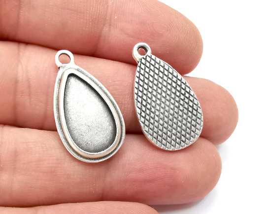 Teardrop Charm Bezel, Resin Blank, Mosaic Pendant Frame, Cabochon Base,Dry Flower Setting,Antique Silver Plated (18x10mm) G28737